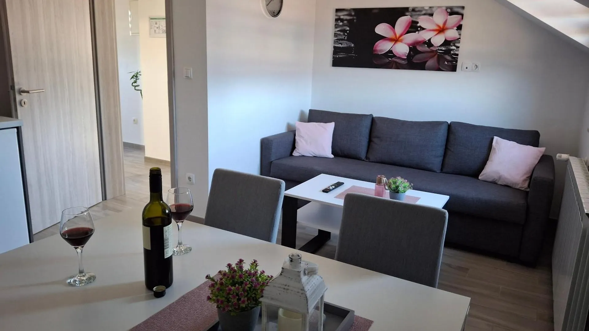 Apartman Oblak 라브나 고라